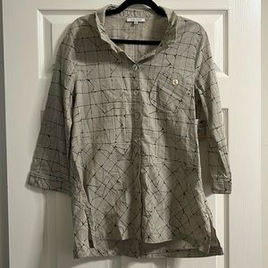 NWT John Mark Abstract Women's Buttondown Size Medium